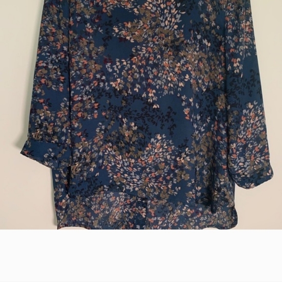 Monk and Lou blouse - Picture 3 of 4